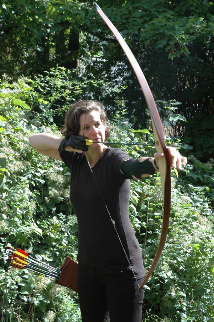 Karen Schrumpf – Qi Gong und Bogenschießen